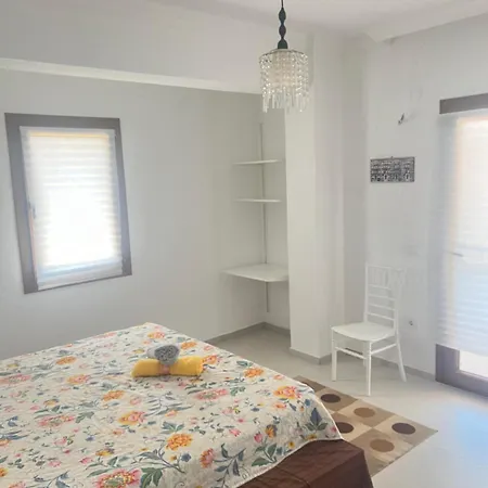 Azra Evleri Villa *